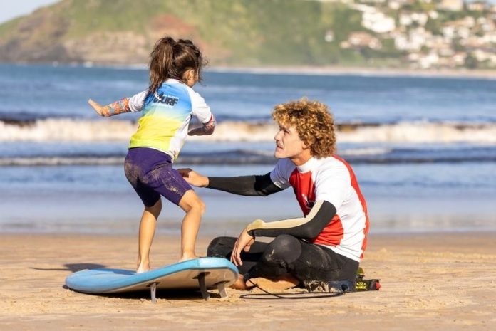 Phil Razjman realiza sua 11º Surf Experiences, de 4 a 6 de outubro, em Búzios 