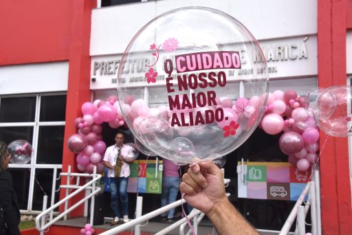 Prefeitura de Maricá reúne servidores em prol da campanha do Outubro Rosa