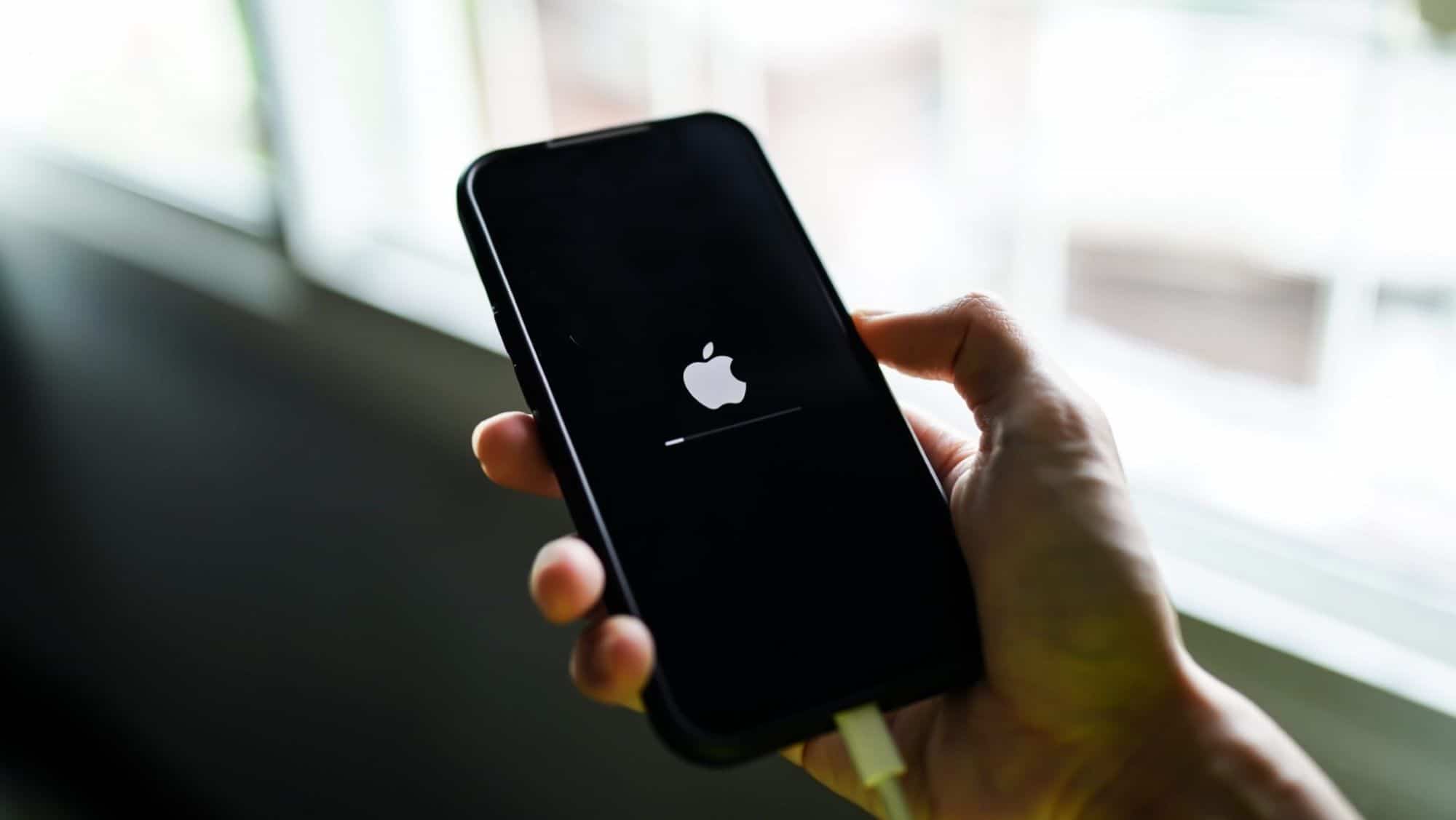 O iPhone terá mais um chip da Apple em 2025