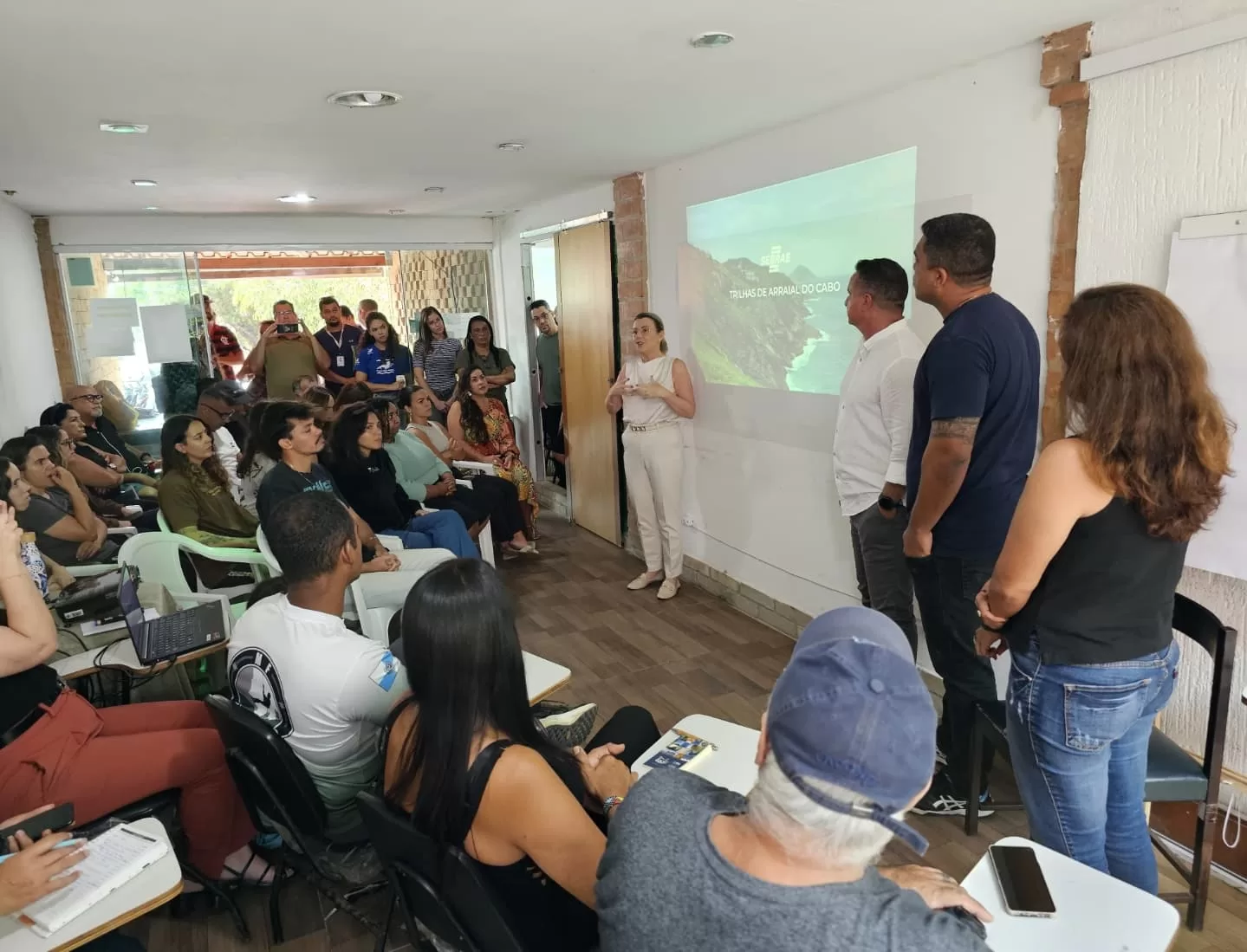 Arraial do Cabo terá circuito mapeado e sinalizado de trilhas naturais — RC24H