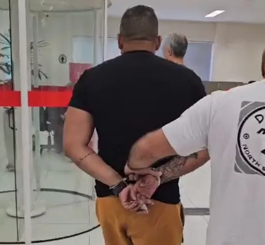 Dupla é presa em flagrante tentando sacar quantia em nome de falecido em Cabo Frio — RC24H