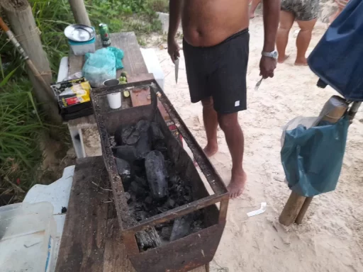 GCM intervém em churrasco na Praia do Forte, em Cabo Frio — RC24H