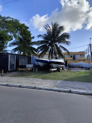 Marina é denunciada por ocupação irregular de área pública na Ogiva, em Cabo Frio — RC24H