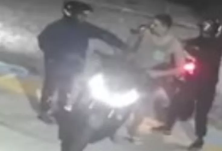 Motociclista tem veículo levado por criminosos durante assalto em Cabo Frio — RC24H