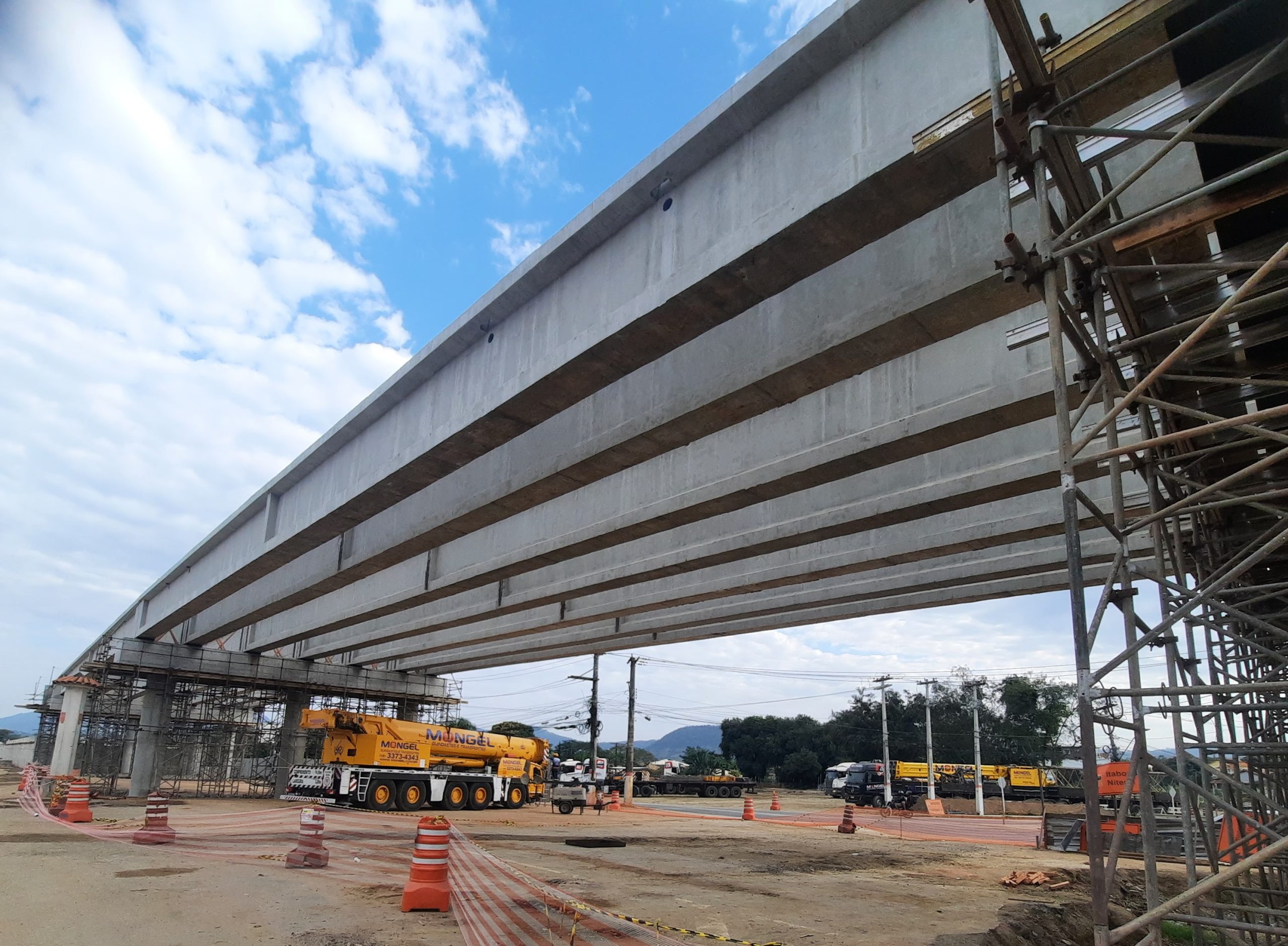 Retorno na RJ-106 será fechado ao tráfego nesta quarta-feira (13/11) para obras do elevado do Flamengo