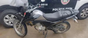 Motocicleta roubada é localizada e devolvida ao proprietário em Araruama — RC24H