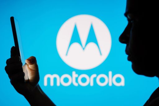 Motorola estreia versão de testes da sua IA (mas não para todos)