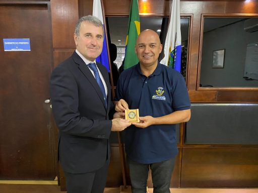 Prefeito de São Pedro da Aldeia Fábio do Pastel recebe Medalha Comemorativa dos 108 anos da Aviação Naval