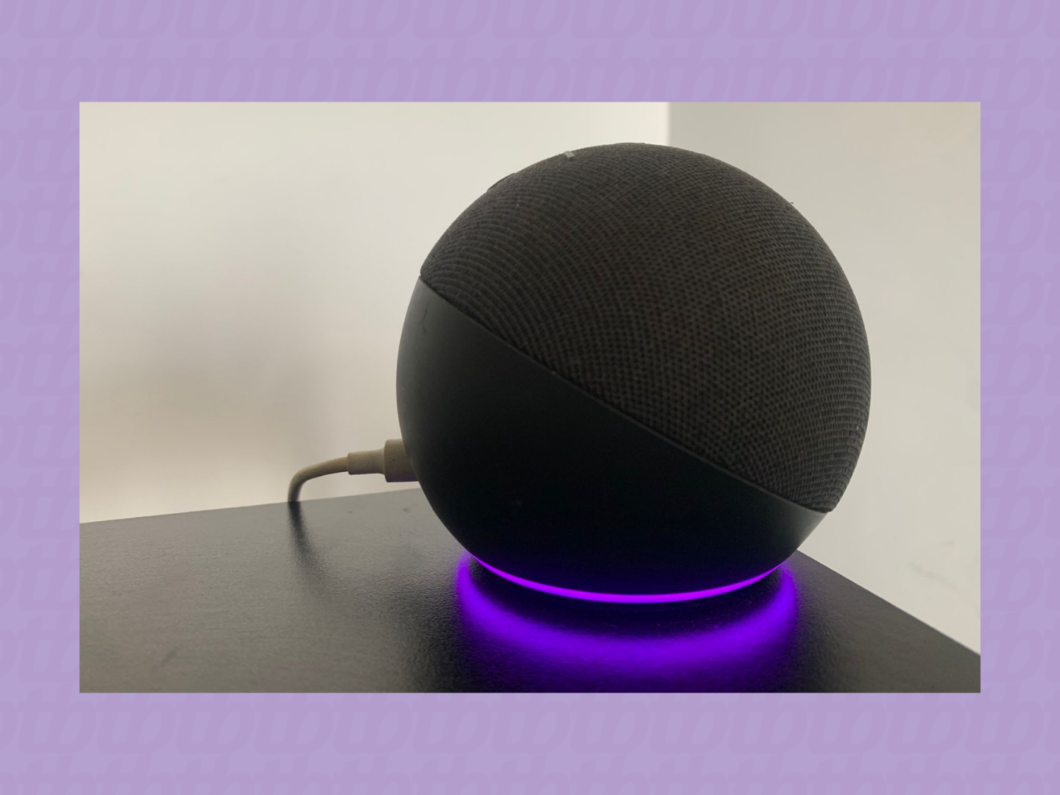 LED roxo do Echo com Alexa