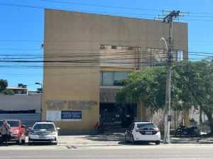 Homem é preso em Cabo Frio ao perseguir mulher e pedir para "lamber seus pés sujos" — RC24H