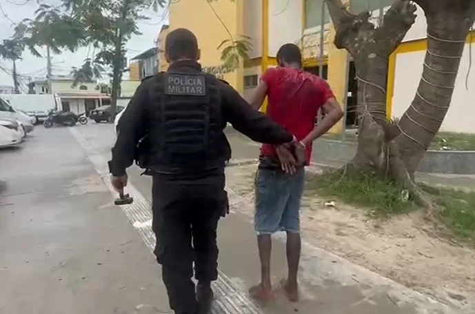 Polícia Militar detém homem por tentativa de furto em residência em Cabo Frio — RC24H