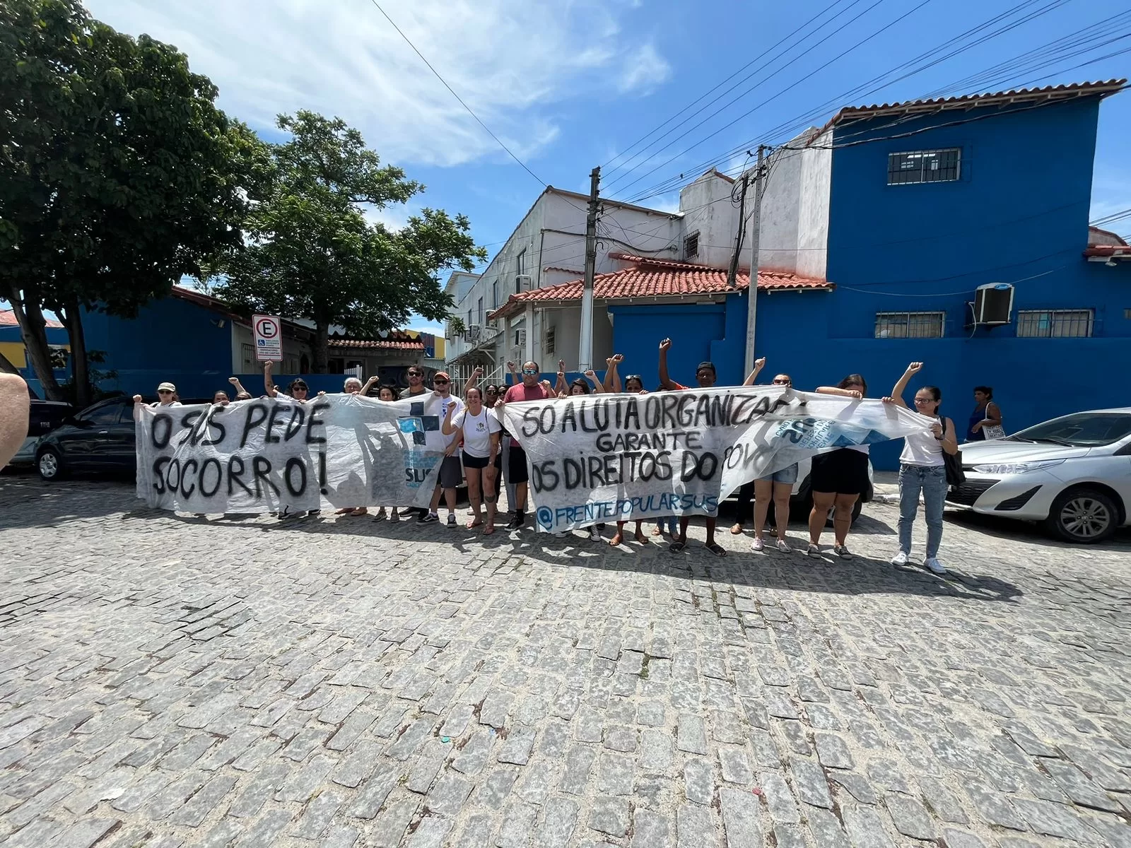 Trabalhadores da saúde protestam contra atrasos salariais em Cabo Frio — RC24H