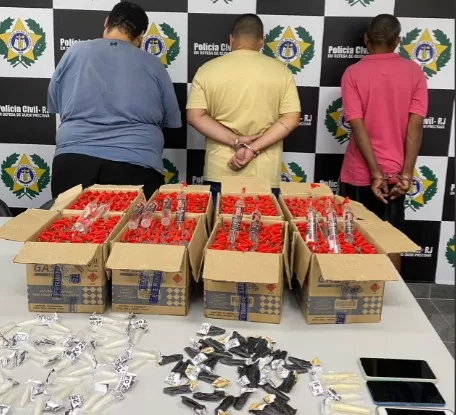 Polícia prende trio de traficantes com farto material entorpecente em Macaé — RC24H