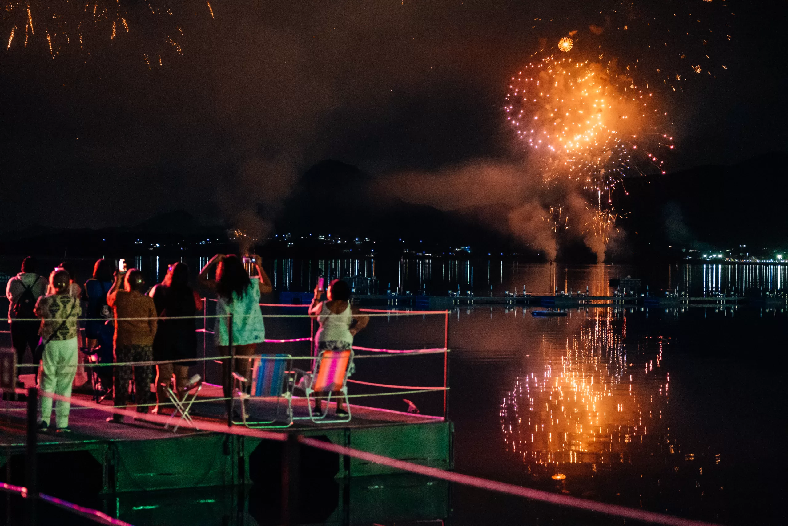 programação especial e queima de fogos em 10 pontos da cidade — RC24H