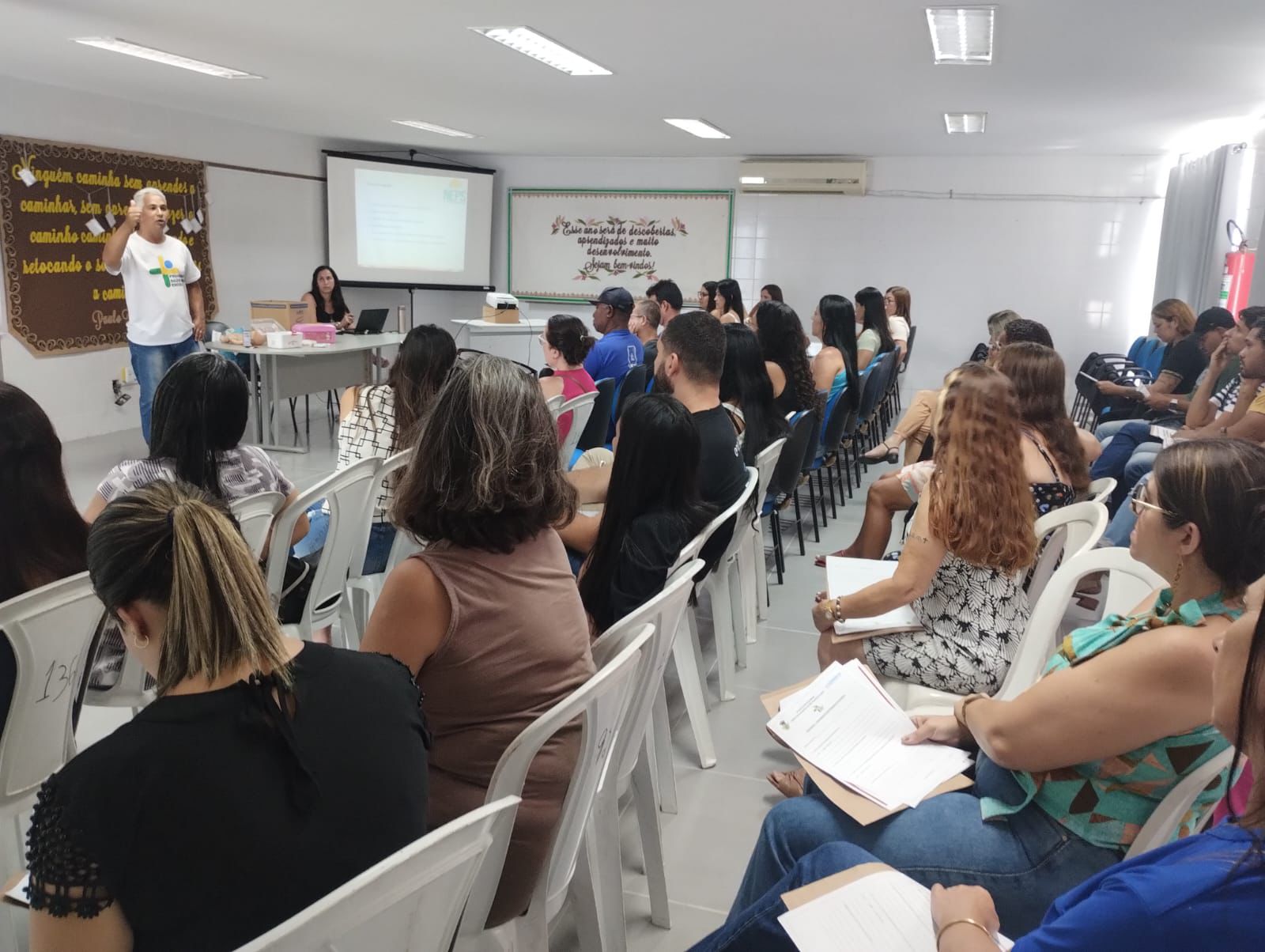 Prefeitura aldeense capacita servidores da Educação em noções básicas de primeiros socorros