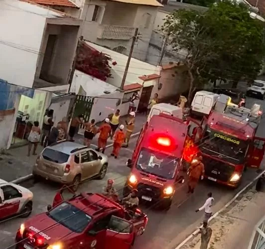 Explosão de gás deixa feridos graves em residência de Cabo Frio — RC24H