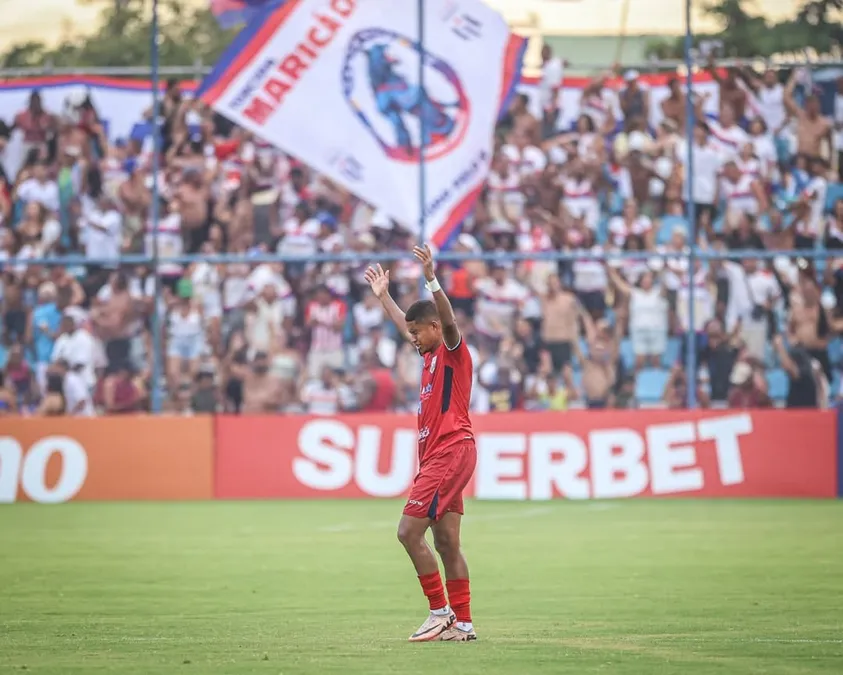 Maricá empata e segue líder do Campeonato Carioca | Enfoco