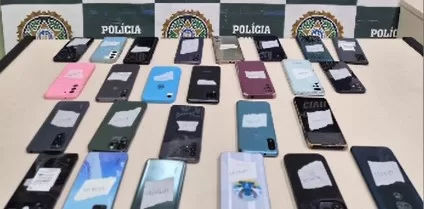 Operação da Polícia Civil em Araruama recupera celulares furtados e roubados — RC24H