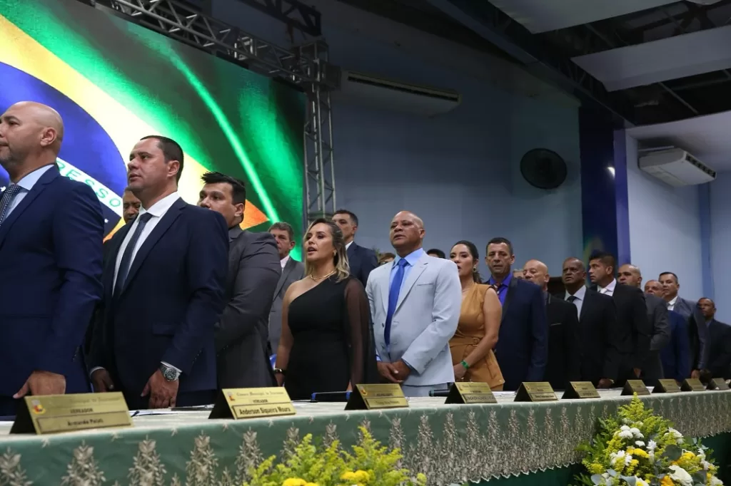 Prefeita de Araruama em destaque