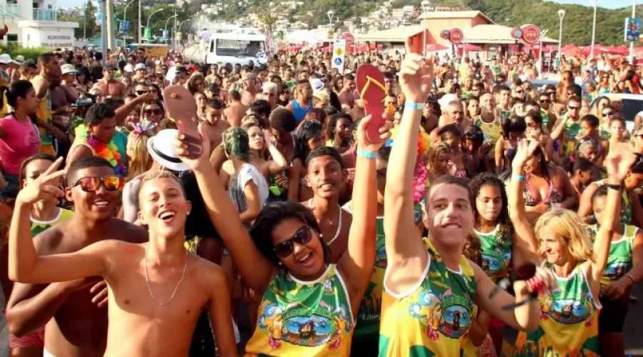 Arraial do Cabo: Carnaval 2025 terá blocos, shows e atividades para todas as idades