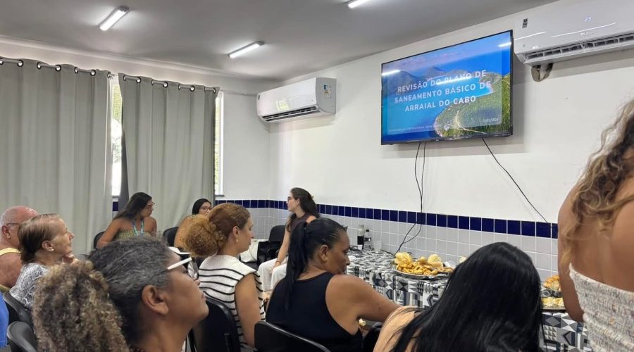 Reunião pública debate Plano Municipal de Saneamento Básico em Arraial do Cabo