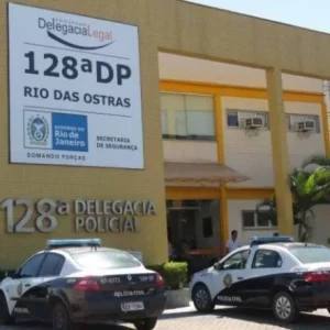 Médico é preso suspeito de ter assediado paciente dentro de consultório em Rio das Ostras — RC24H