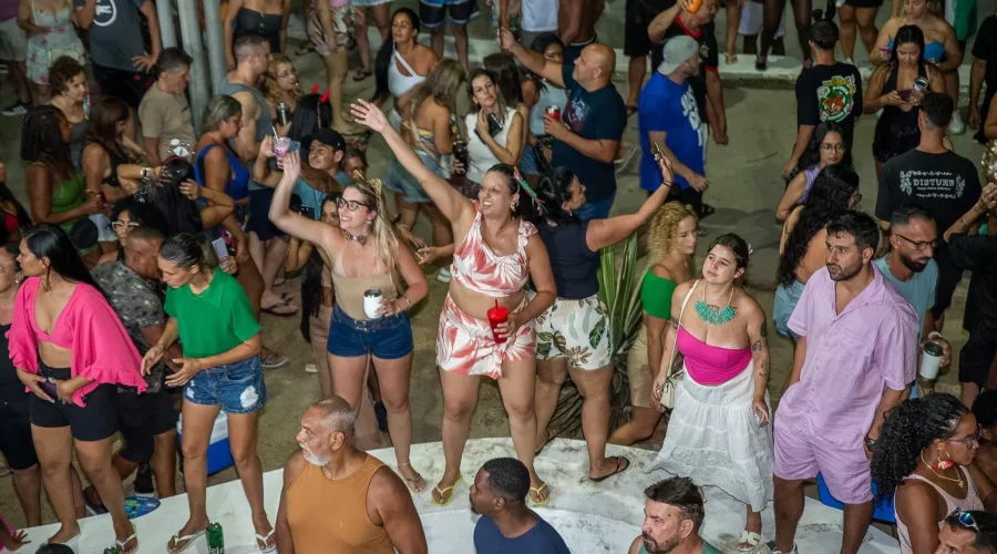 Veja a agenda de Carnaval desta segunda-feira (3) na Região dos Lagos