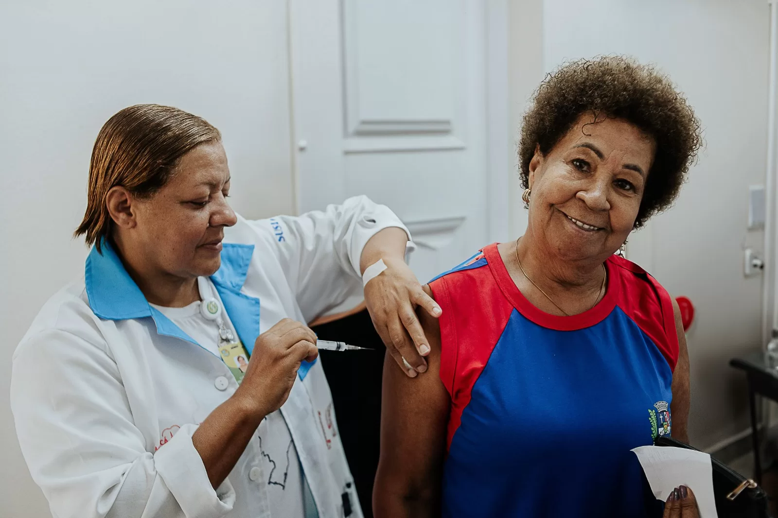 Maricá inicia vacinação contra a gripe na Casa do Idoso — RC24H