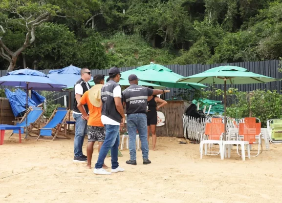 Búzios realiza fiscalização de ordenamento na Praia da Tartaruga — RC24H