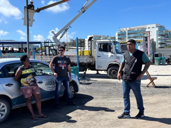 Estacionamento de ônibus de turismo passa por reestruturação em Arraial do Cabo — RC24H