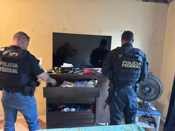 PF deflagra operação contra quadrilha envolvida em fraudes bancárias ligadas ao FGTS na Região dos Lagos — RC24H