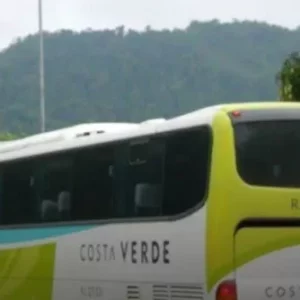 Moradores de Búzios vivem momentos de terror em ônibus assaltado no Rio — RC24H