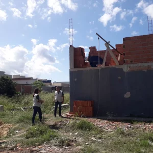 Prefeitura de Cabo Frio paralisa obra irregular no bairro Foguete — RC24H