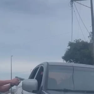 Dois homens são presos com veículos adulterados em Macaé — RC24H