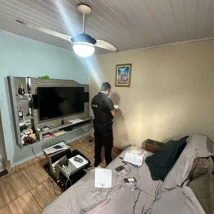 Polícia Federal desarticula esquema de fraudes no CAIXA TEM com atuação em Macaé, Maricá e Rio das Ostras — RC24H