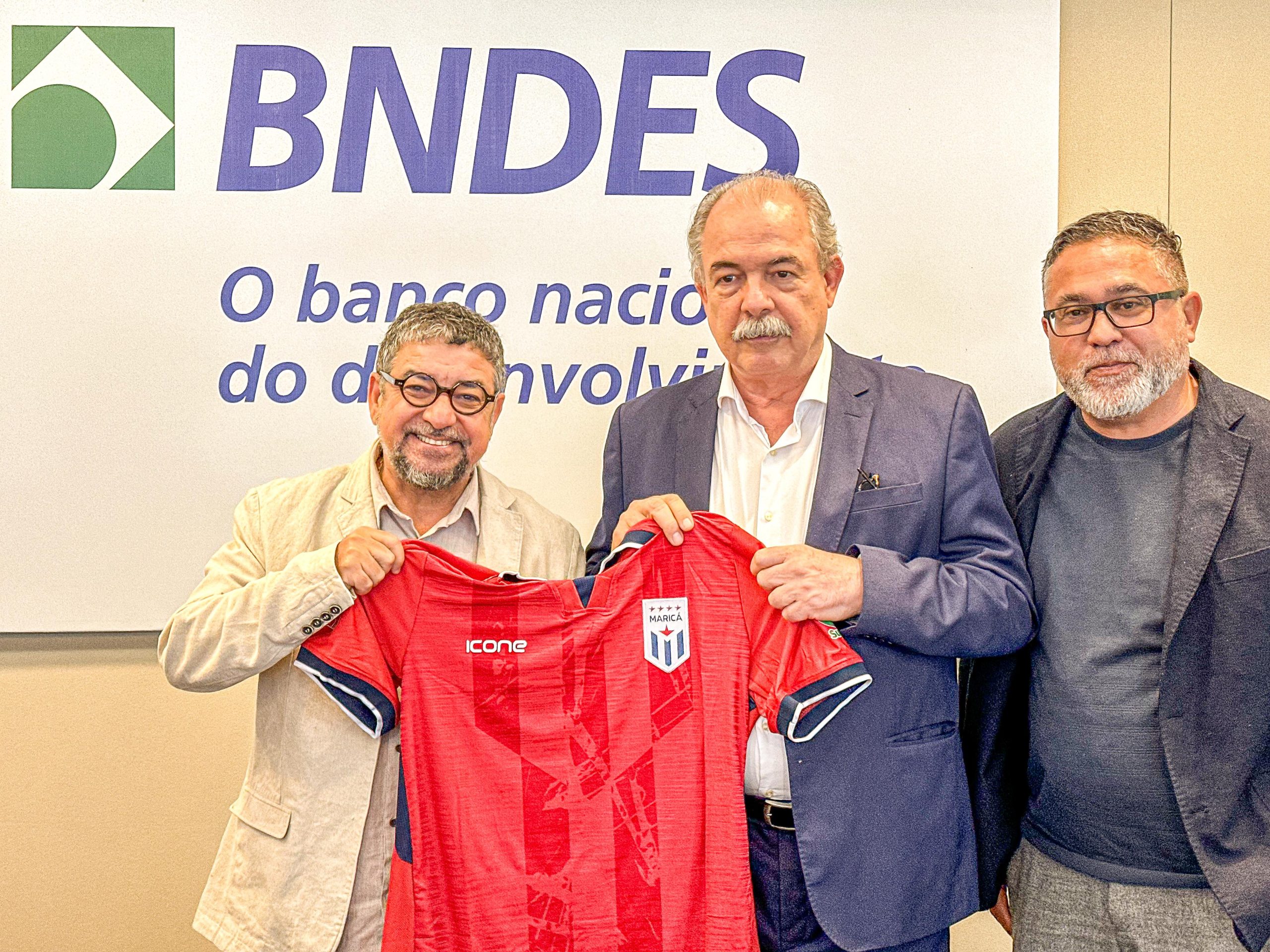 "BNDES vai apoiar projeto de transformar Maricá em destino mundial", afirma Quaquá