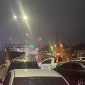 BR-101 é fechada nos dois sentidos | Enfoco