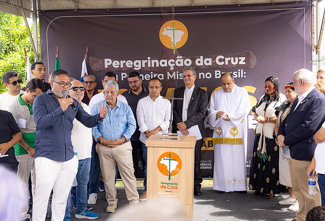 Cruz da primeira missa do Brasil, em 1500, visita Maricá em cerimônia histórica