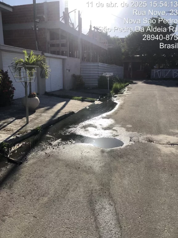 Moradores de bairro de São Pedro da Aldeia denunciam vazamento de esgoto — RC24H
