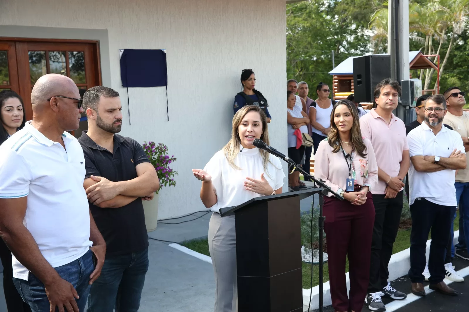 Prefeita de Araruama, Daniela Soares, inaugura CRAS no distrito de Morro Grande — RC24H