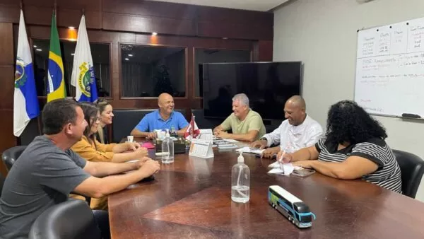Prefeito de São Pedro da Aldeia se reúne com conselheiros tutelares — RC24H