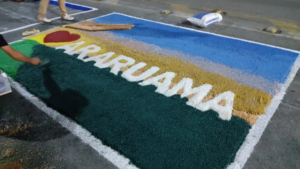 Araruama abre inscrições para confecção dos tradicionais tapetes de sal de Corpus Christi — RC24H