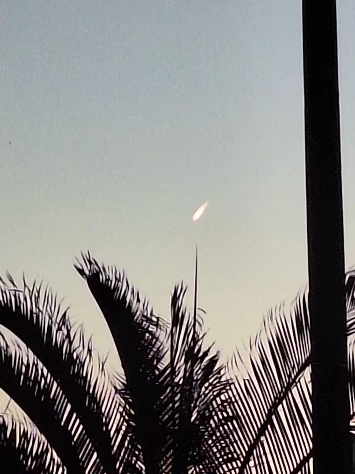ET, meteoro ou lixo espacial? — RC24H