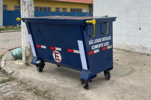 Cabo Frio recebe novos contêineres para lixo domiciliar; Medida busca melhorar a limpeza urbana e a eficiência da coleta nos bairros