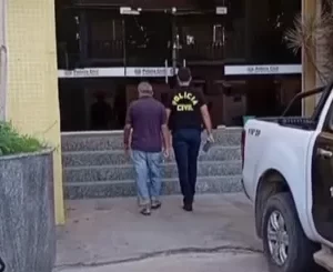 Homem é preso em Araruama suspeito de tentar abusar de criança após oferecer doces — RC24H