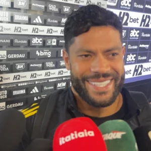 Hulk comenta pênalti perdido pelo Atlético e revela dica de Scarpa