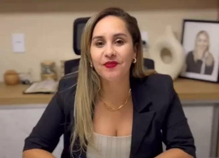 Prefeita de Araruama, Daniela Soares, anuncia ampliação do auxílio-refeição para todos os servidores — RC24H