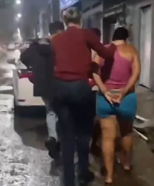 Dupla é presa em flagrante após usar cartão furtado para fazer compras em Rio das Ostras — RC24H