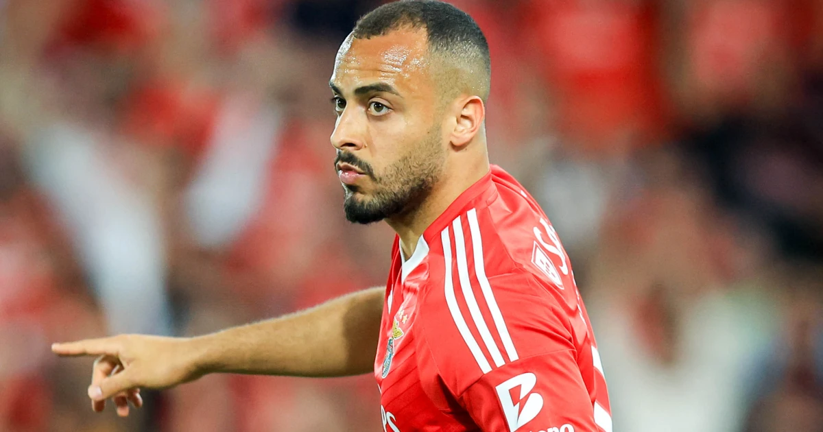 a situação do atacante Arthur Cabral, do Benfica