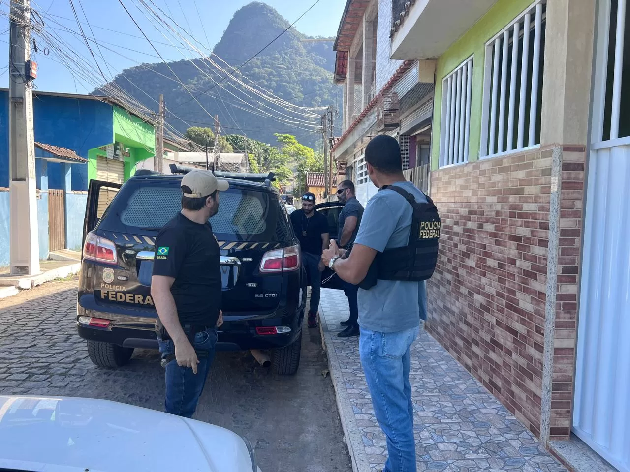 PF prende homem em Macaé por produção e compartilhamento de vídeo com abuso sexual infantil — RC24H